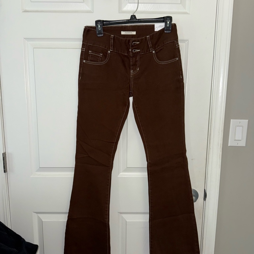 (NWT) Pacsun Low Rise Boot Stretch Stylish Brown Jeans with Contrast Stitching